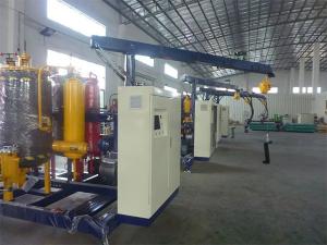 聚氨酯发泡机.jpg